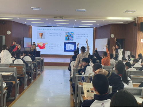开学季以法育人  护航青春成长路（修）459
